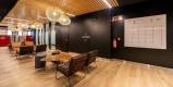 Sala de Reuniones Oficina Work Café Banco Santander Marbella ARIT